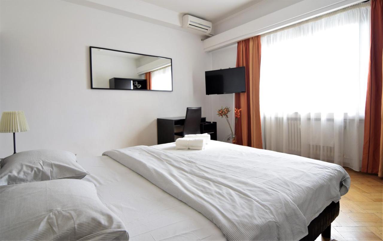 Old Town - Beautiful View Apartment บูคาเรสต์ ภายนอก รูปภาพ