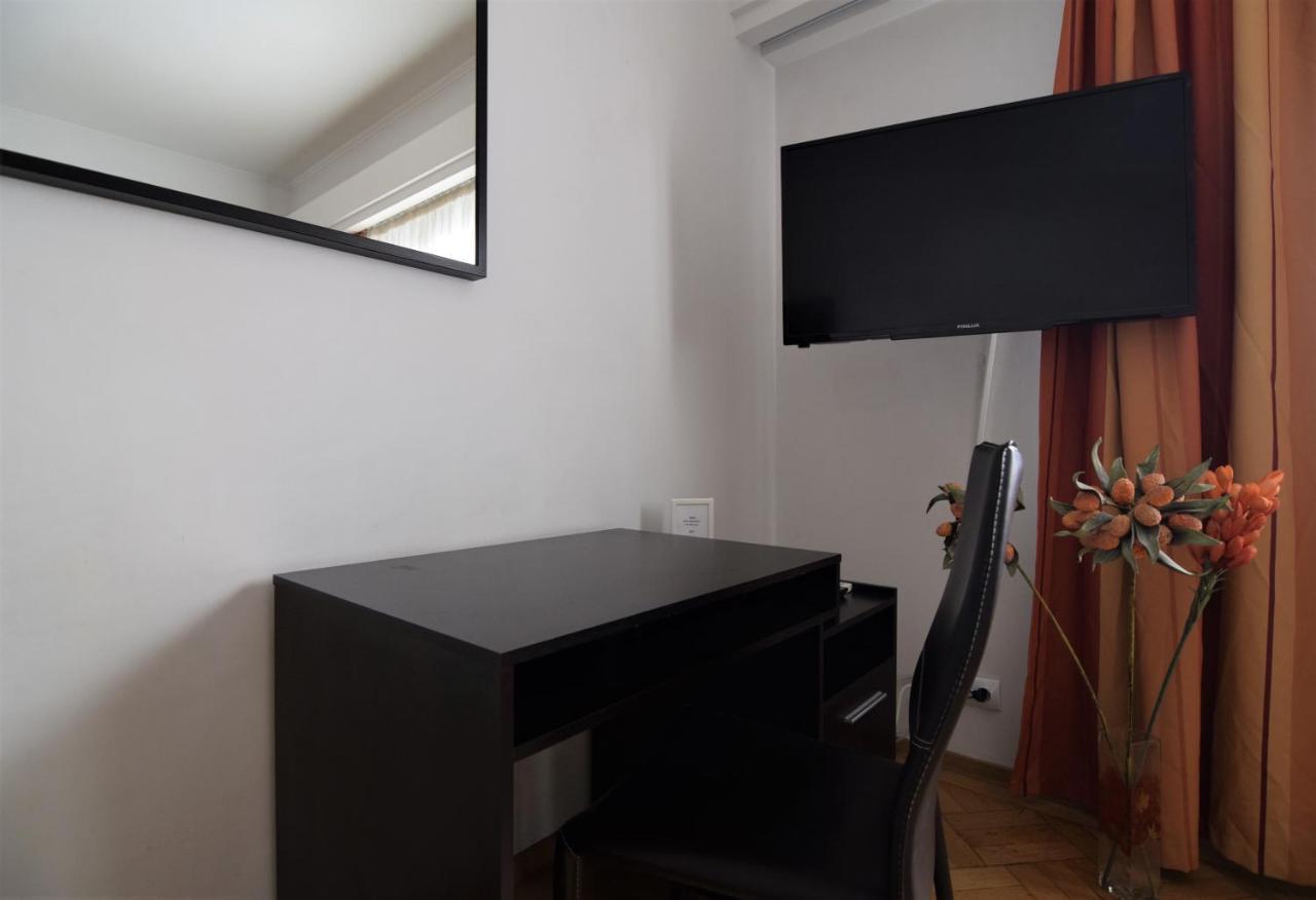 Old Town - Beautiful View Apartment บูคาเรสต์ ภายนอก รูปภาพ